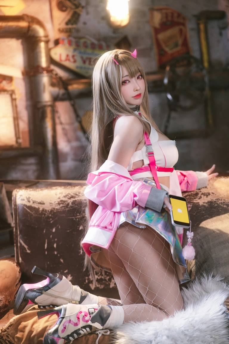 宮本桜《毒蛇》主题写真：34张全套美图