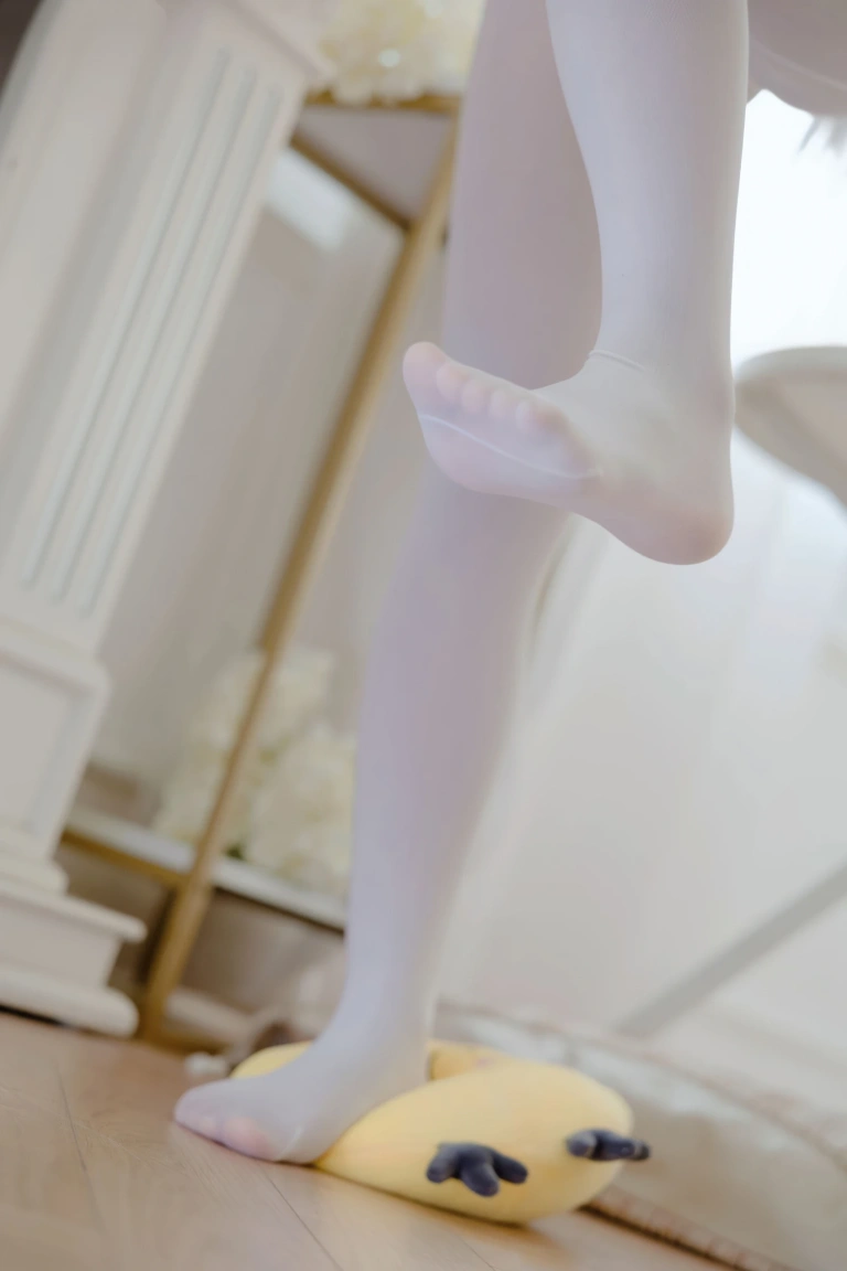喜欢爱理吗《碧蓝航线 恶毒 白兔》主题写真：37张全套美图