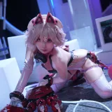小和甜酒《交错战线 绯俐》主题写真：47张全套美图，含2个视频