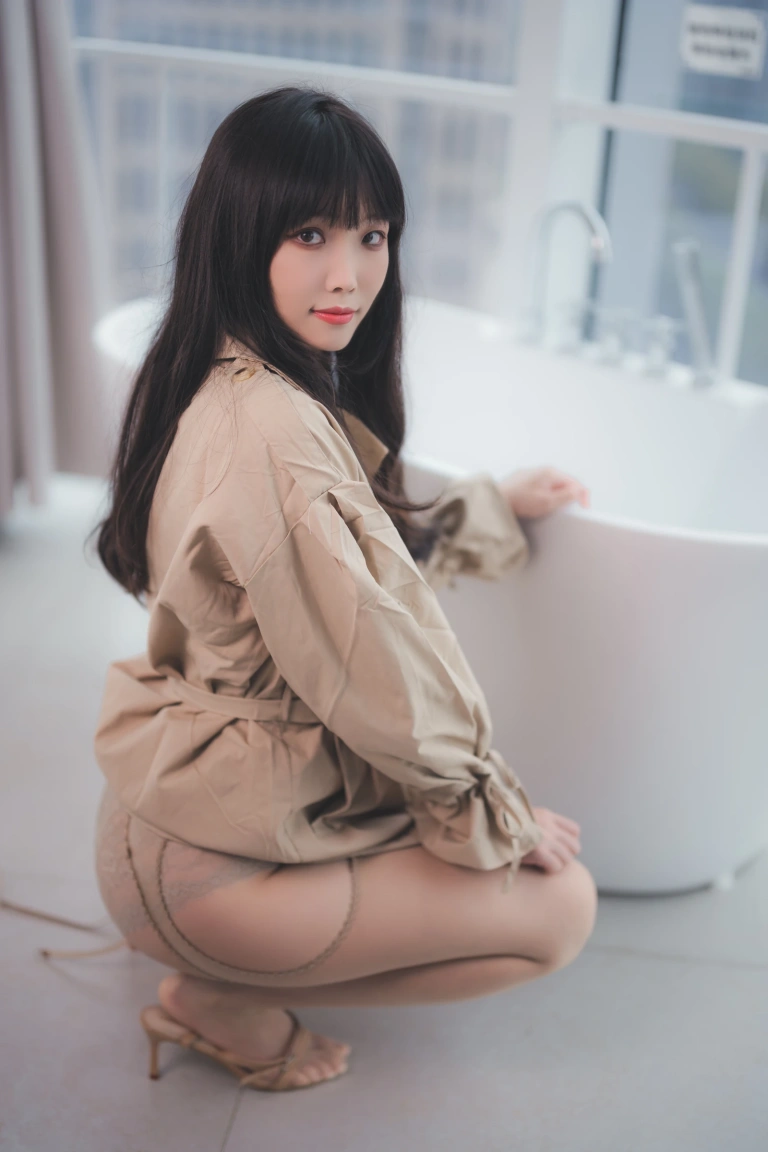 汪知子《风衣》主题写真：52张全套美图