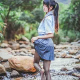 桜桃喵《河边死库水》主题写真：75张全套美图