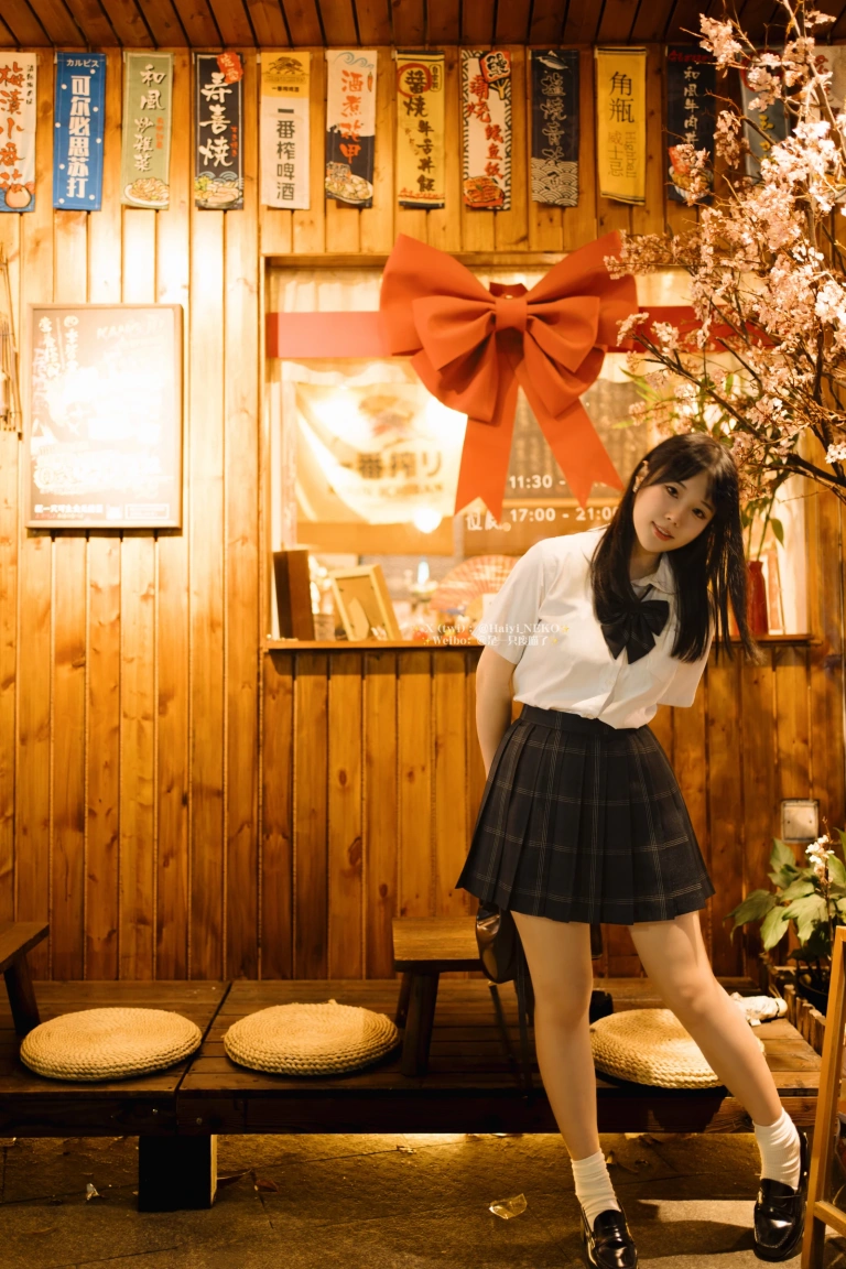 一只废喵《Fantia 2024年06月会员合集》主题写真：50张全套美图，含5个视频