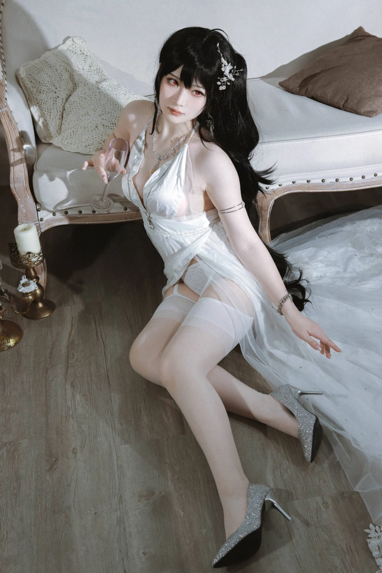 屿鱼《[Patreon] 2023年06月套图会员合集》主题写真：127张全套美图