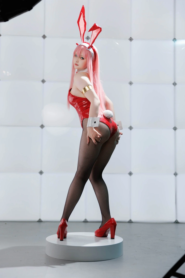 屿鱼《[Patreon] 2023年06月套图会员合集》主题写真：127张全套美图