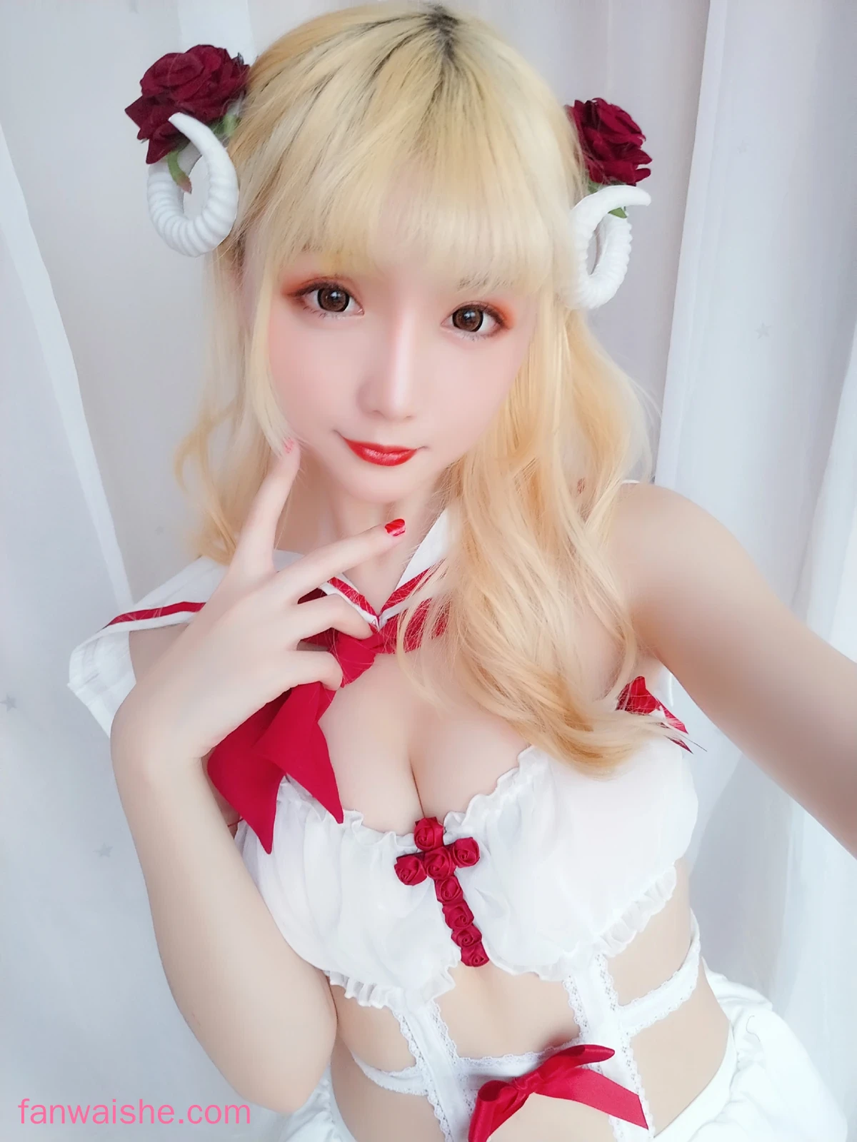 星之迟迟 星之迟迟 NO.008 - VOL.8 玫瑰月光包