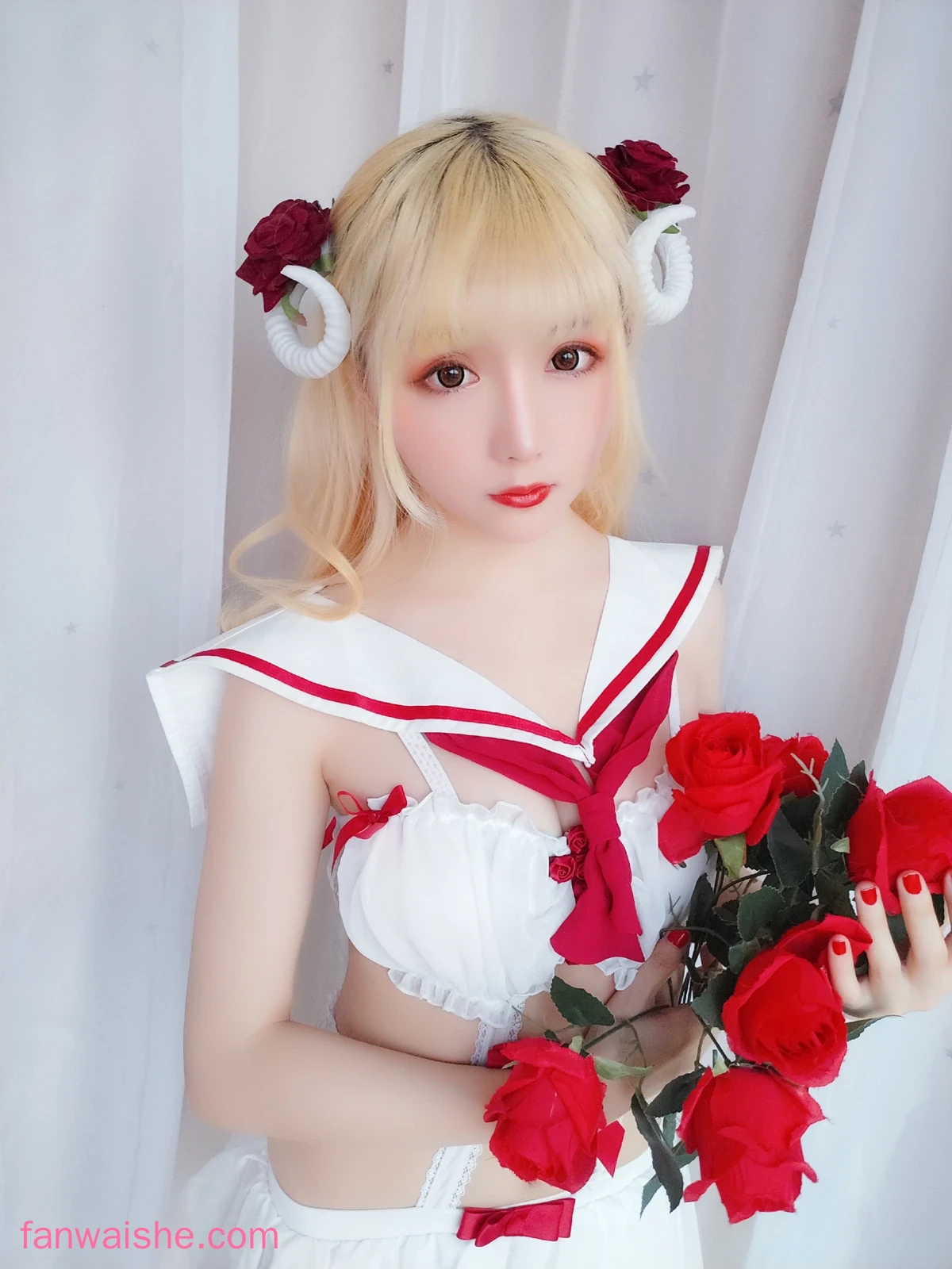 星之迟迟 星之迟迟 NO.008 - VOL.8 玫瑰月光包