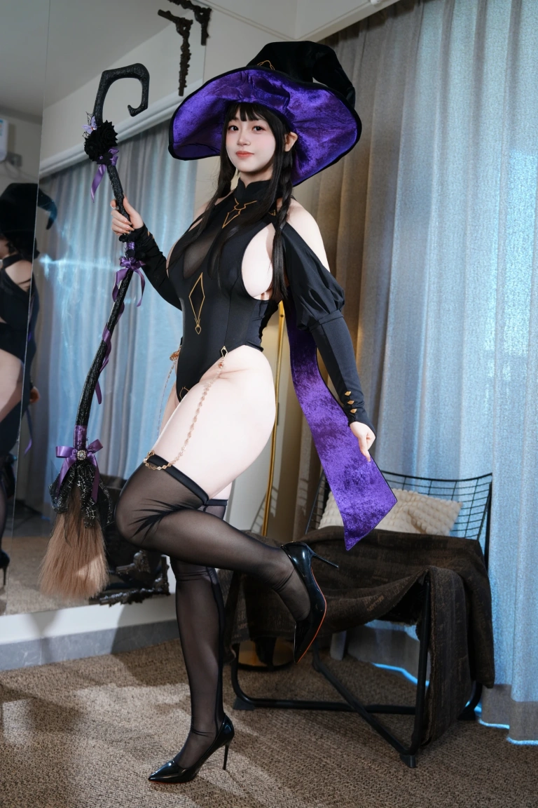 一只毛毛帽《毛毛帽 NO.009 – 魔女之夜》主题写真：105张全套美图，含2个视频