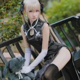 瓜希酱《穹妹 黑旗袍》主题写真：14张全套美图