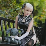 瓜希酱《穹妹 黑旗袍》主题写真：14张全套美图