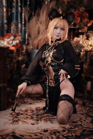 阿包也是兔娘《只鼠于你旗袍》主题写真：15张全套美图