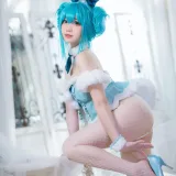 焖焖碳《初音兔女郎》主题写真：20张全套美图