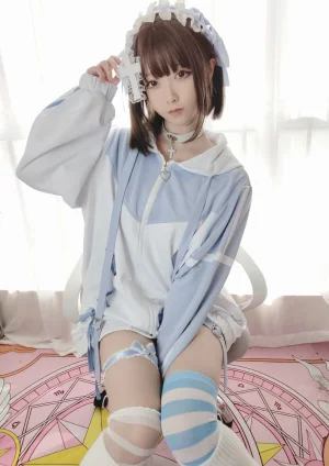 朝霧愛《常服》主题写真：24张全套美图