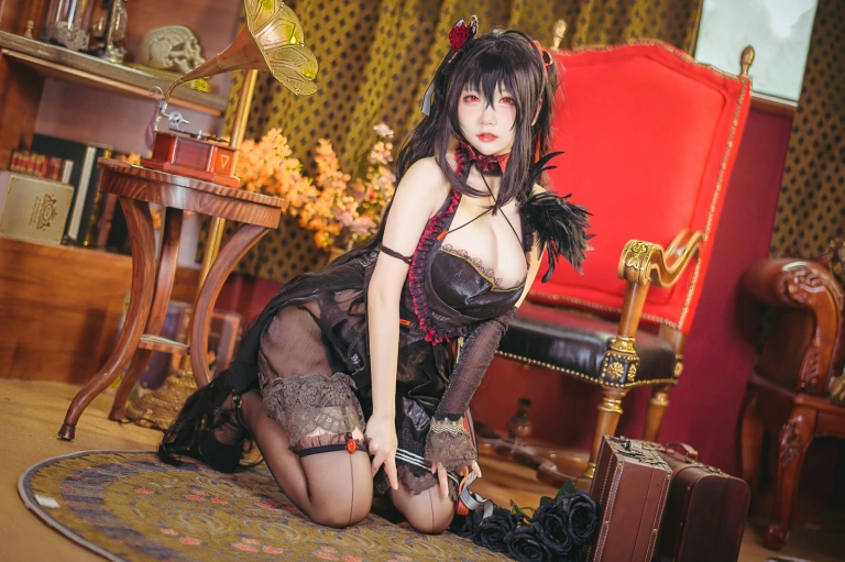 是一只熊仔《碧蓝航线 大凤》主题写真：25张全套美图