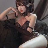 宮本桜《森蚺同人》主题写真：26张全套美图