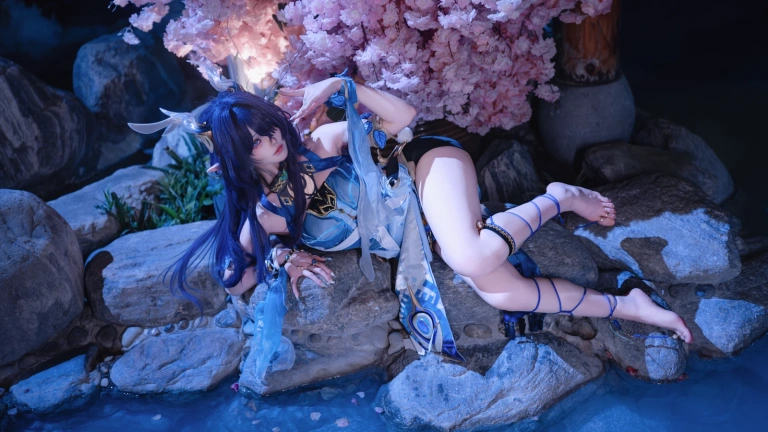 前野太太《原神 菈乌玛》主题写真：27张全套美图
