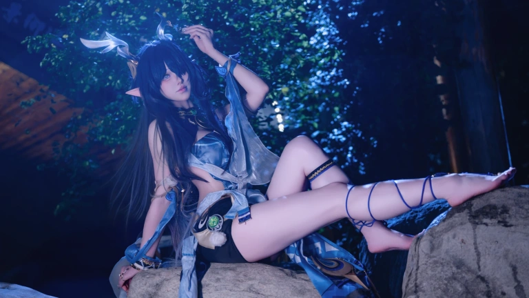 前野太太《原神 菈乌玛》主题写真：27张全套美图