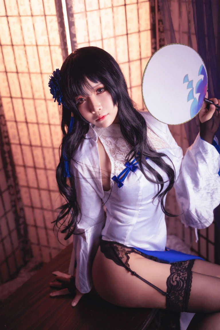 抱走莫子《玉玲珑旗袍》主题写真：30张全套美图