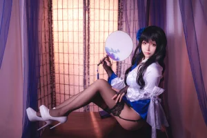抱走莫子《玉玲珑旗袍》主题写真：30张全套美图