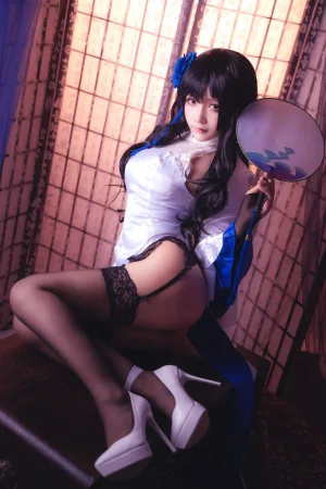 抱走莫子《玉玲珑旗袍》主题写真：30张全套美图