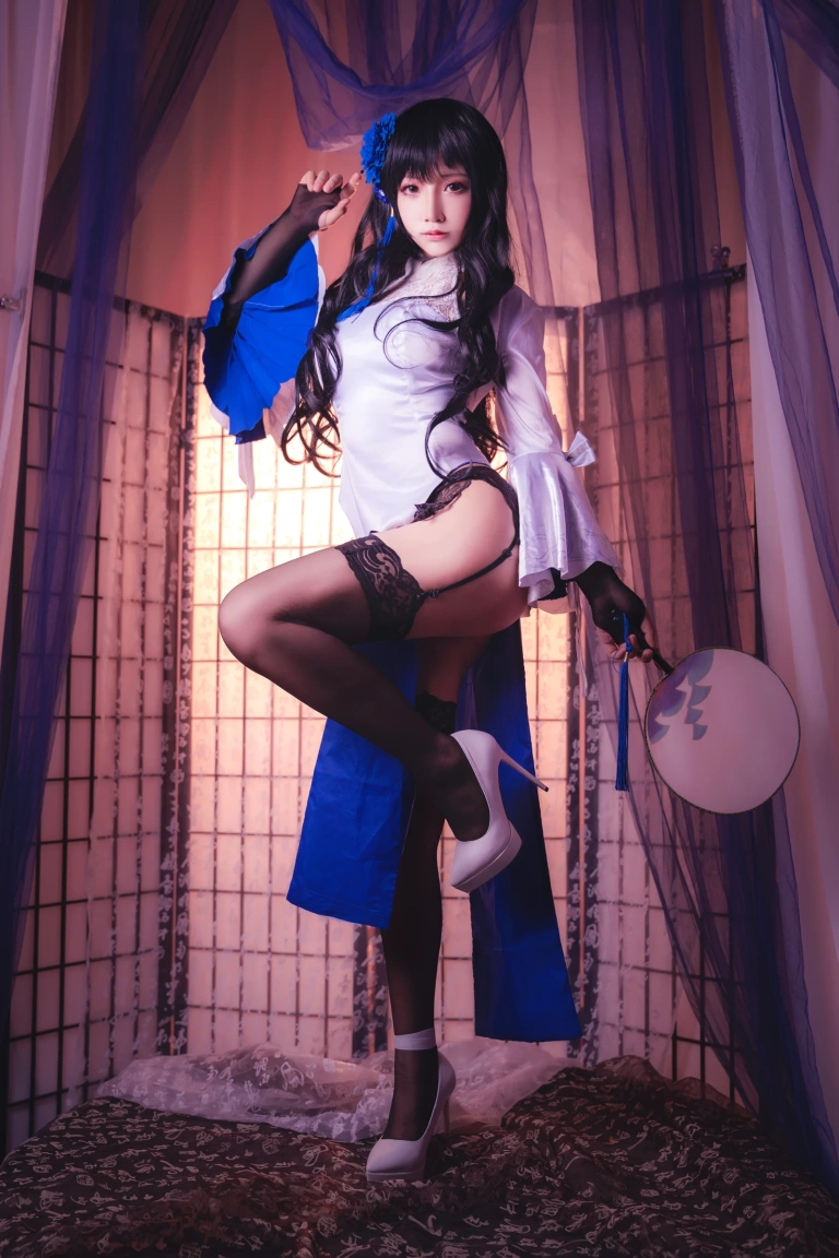 抱走莫子《玉玲珑旗袍》主题写真：30张全套美图