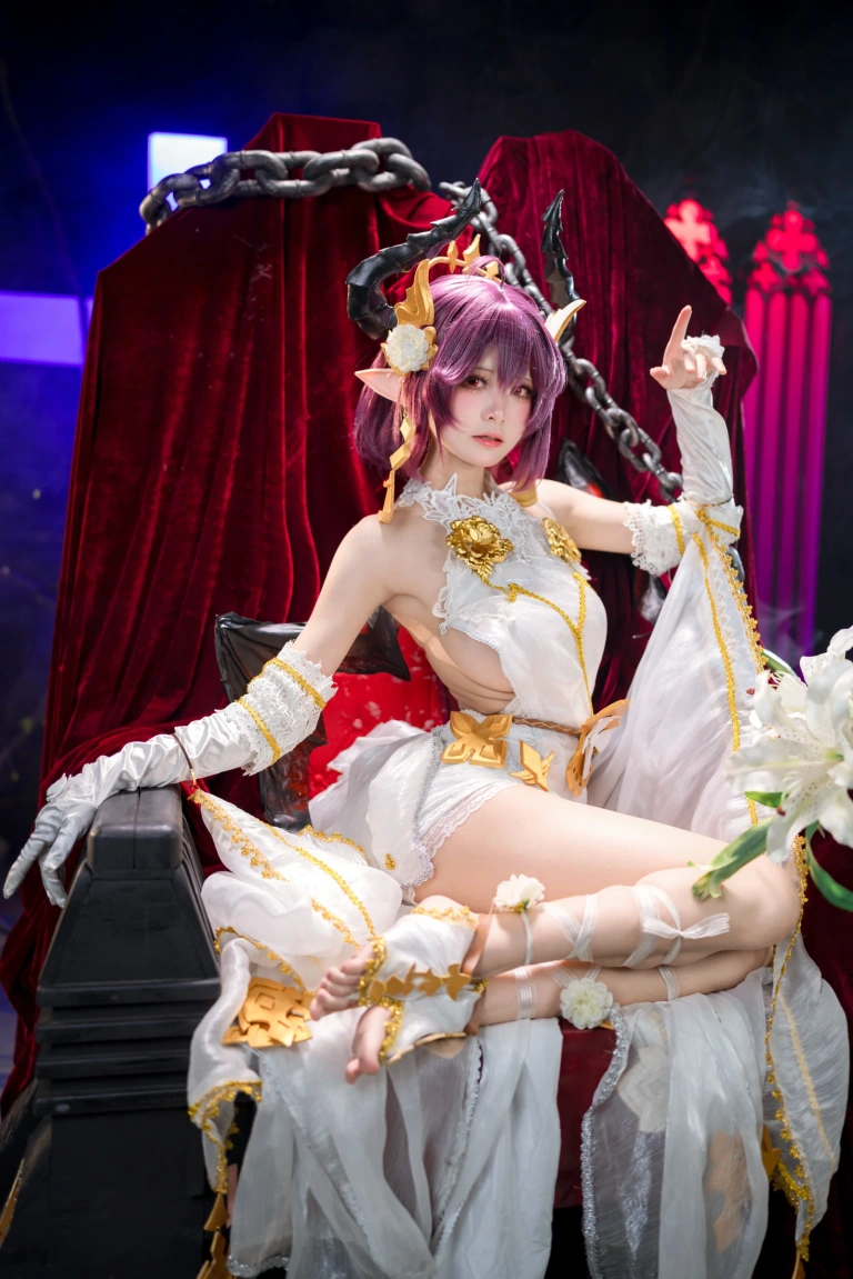 九柒喵《龙姬》主题写真：32张全套美图