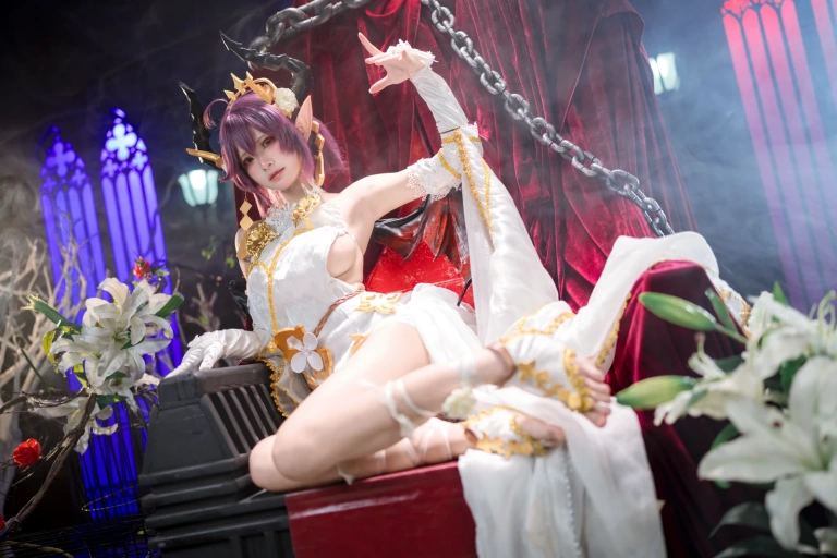 九柒喵《龙姬》主题写真：32张全套美图