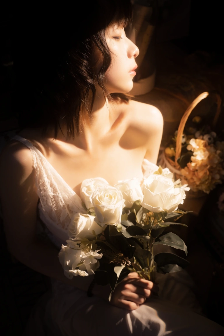 清青琴玖《眼里的星光》主题写真：32张全套美图
