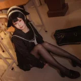 贞子蜜桃《碧蓝航线 爱宕高雄制服》主题写真：35张全套美图