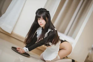 三無人型《高叉女仆》主题写真：42张全套美图
