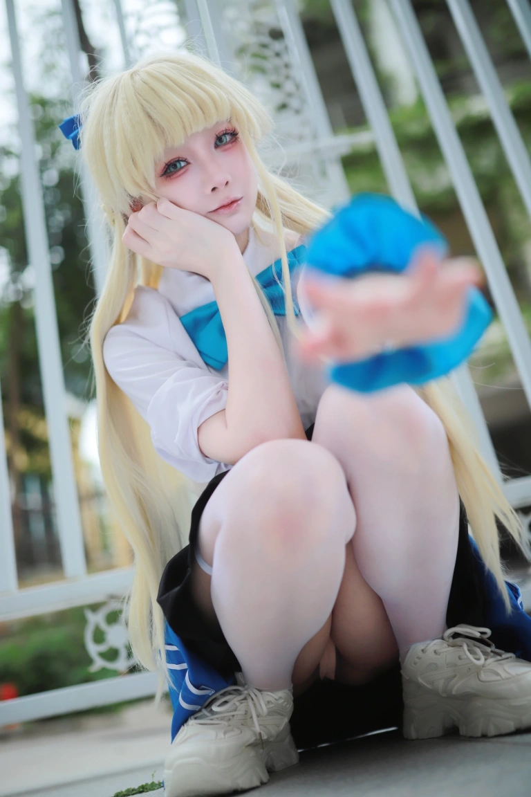 上杉绘黎落《蔚蓝档案 飞鸟马时校服》主题写真：46张全套美图