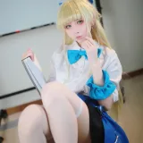 上杉绘黎落《蔚蓝档案 飞鸟马时校服》主题写真：46张全套美图