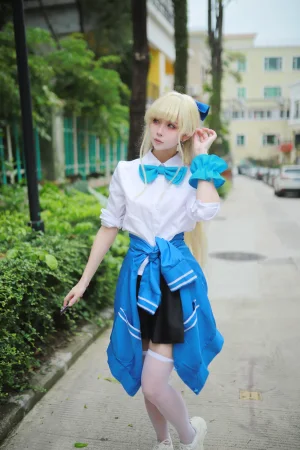 上杉绘黎落《蔚蓝档案 飞鸟马时校服》主题写真：46张全套美图