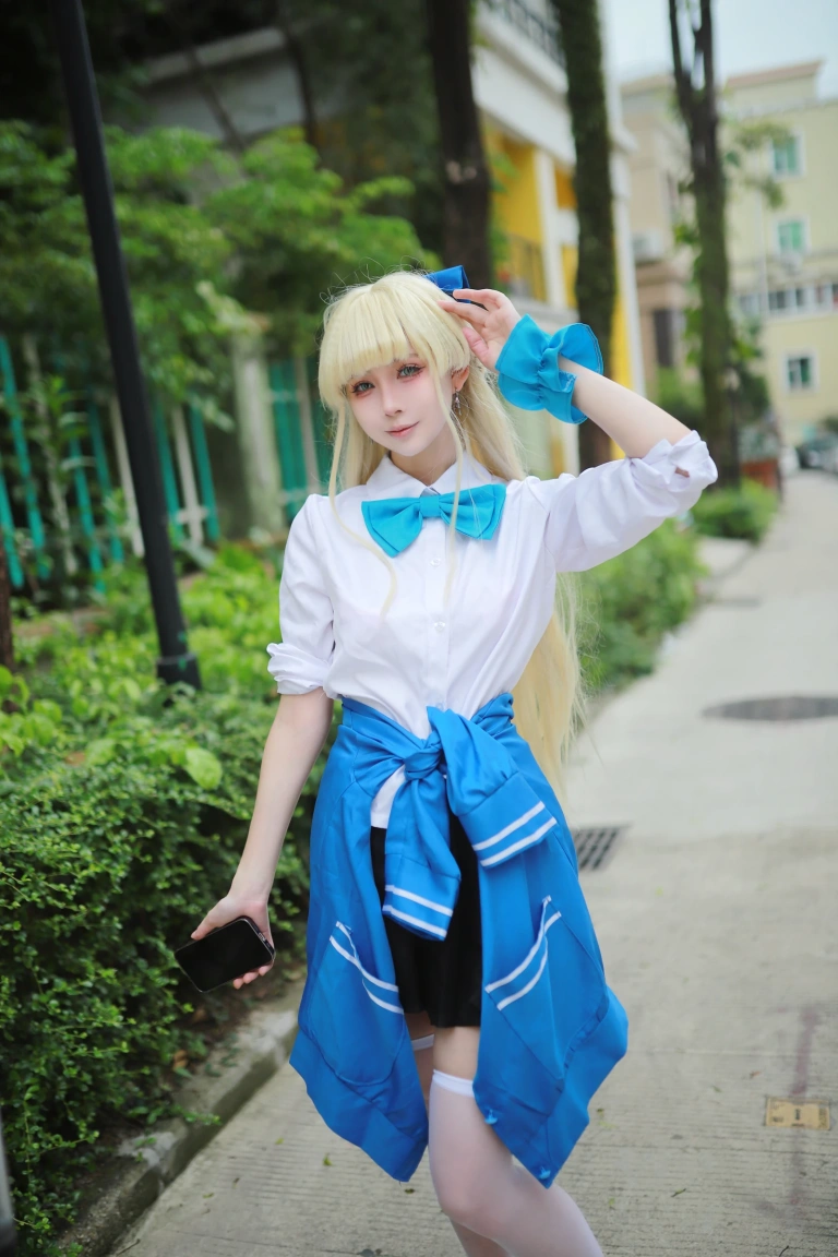 上杉绘黎落《蔚蓝档案 飞鸟马时校服》主题写真：46张全套美图