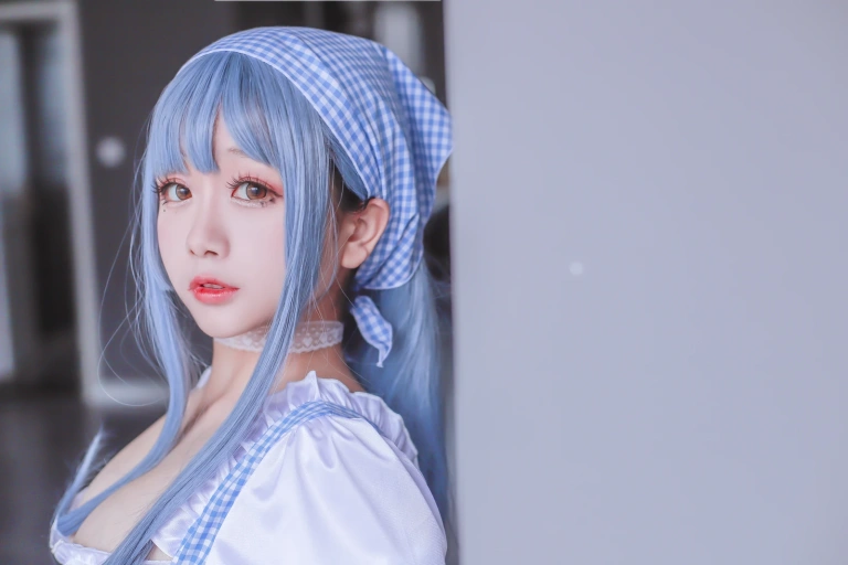 日奈娇(椎名莜)《蓝色女仆》主题写真：46张全套美图