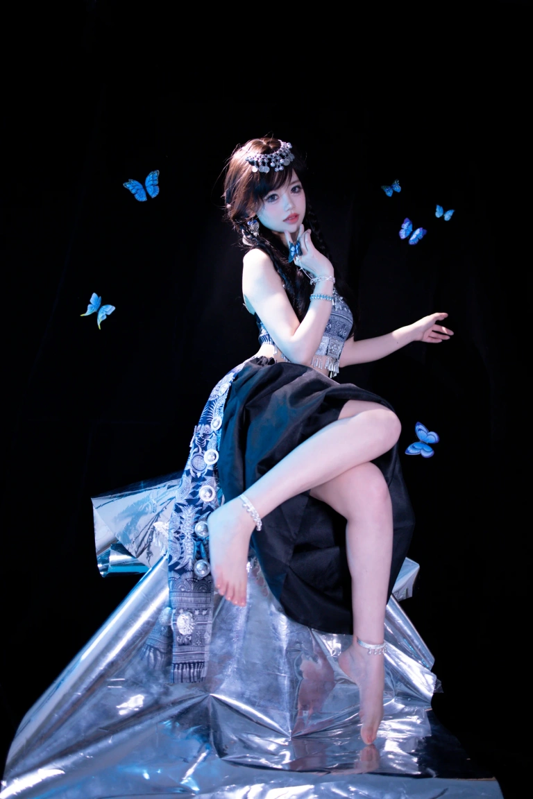 星黛鹿鹿《苗疆蓝蝶》主题写真：52张全套美图