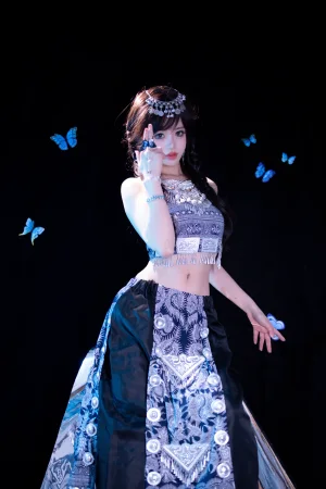 星黛鹿鹿《苗疆蓝蝶》主题写真：52张全套美图