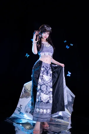星黛鹿鹿《苗疆蓝蝶》主题写真：52张全套美图