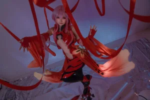 小和甜酒《罪恶王冠 楪祈》主题写真：58张全套美图，含1个视频