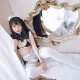 不呆猫《女仆》主题写真：71张全套美图