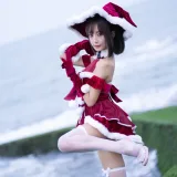 三水子《圣诞小裙子》主题写真：72张全套美图