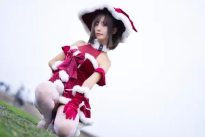 三水子《圣诞小裙子》主题写真：72张全套美图