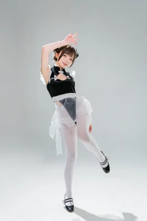 花铃《高叉小熊猫女仆》主题写真：85张全套美图