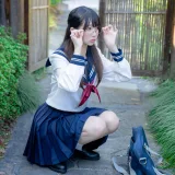 雫しずく《真面目な委員長》主题写真：89张全套美图