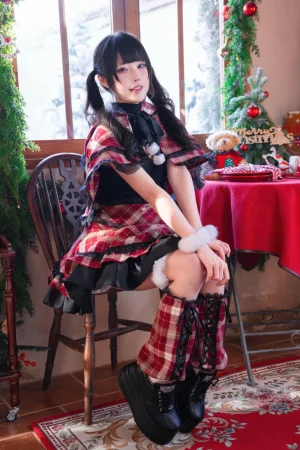 清水凪《圣诞 日&夜》主题写真：99张全套美图