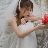 凛子酱《婚纱》主题写真：9张全套美图