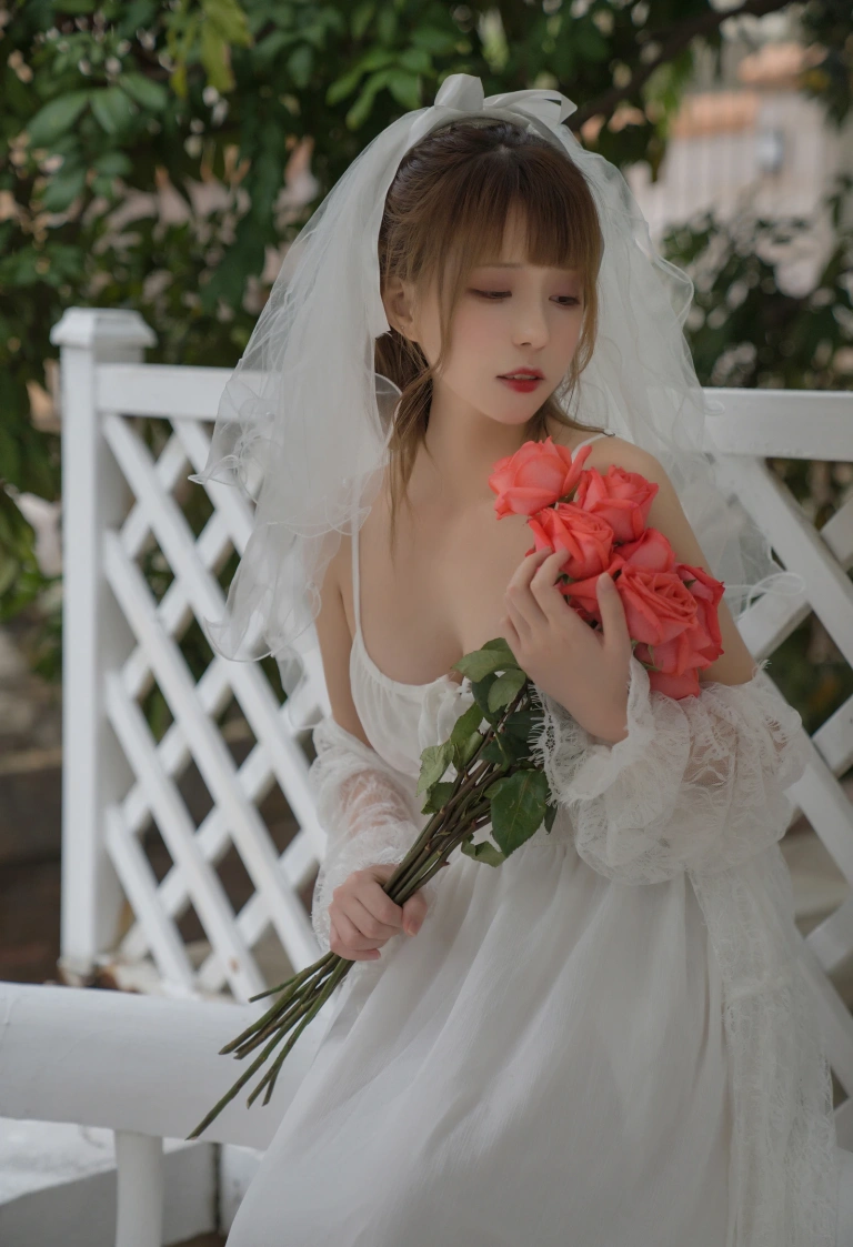 凛子酱《婚纱》主题写真：9张全套美图
