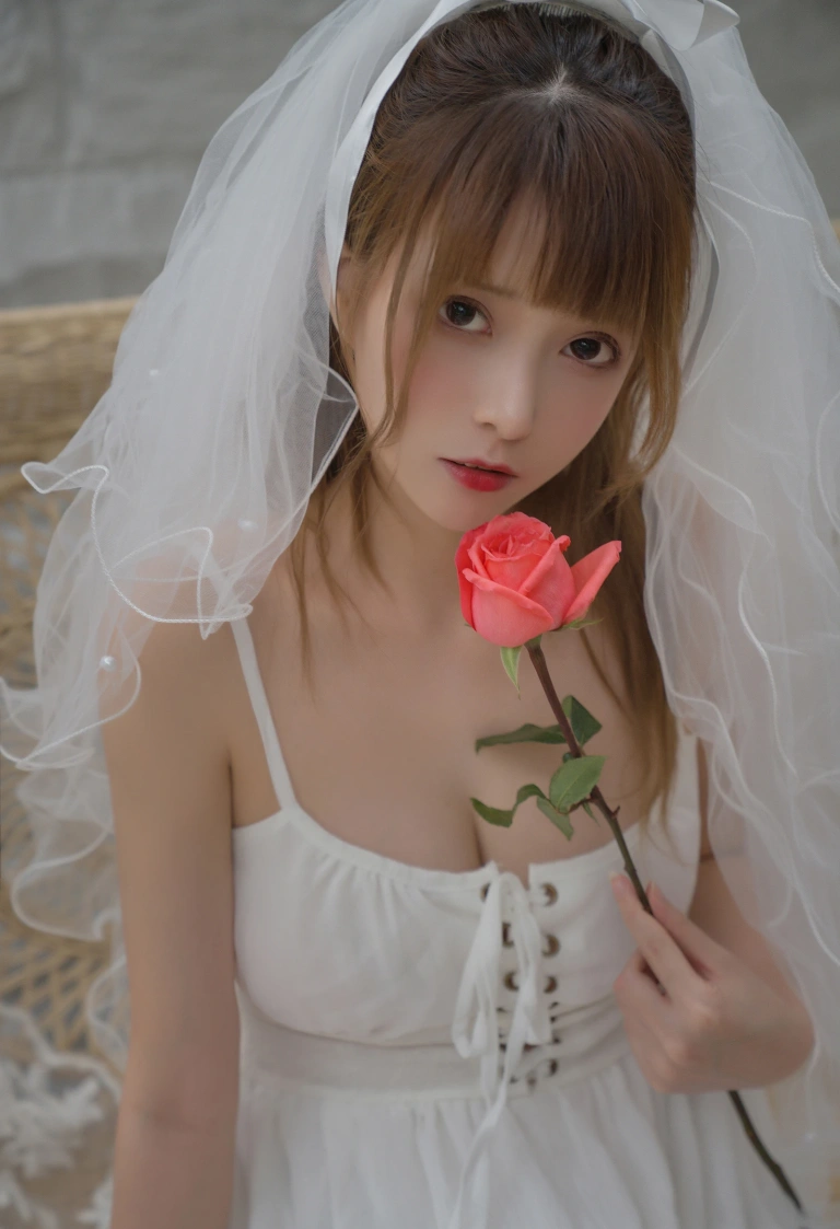 凛子酱《婚纱》主题写真：9张全套美图