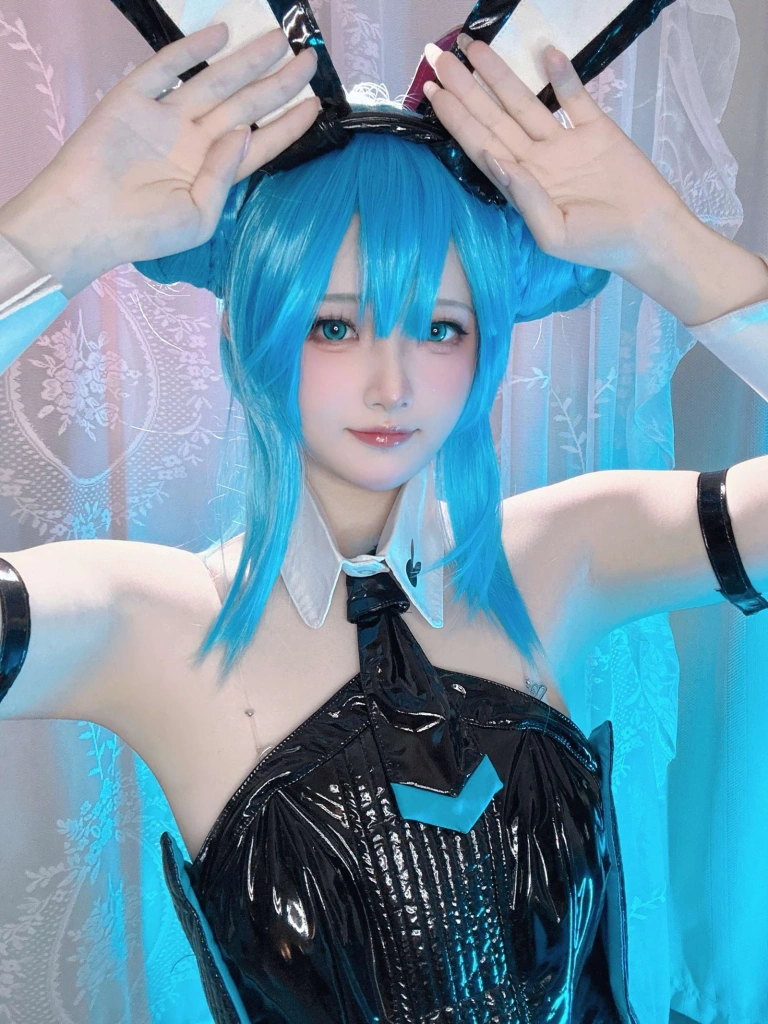 屿鱼《[Patreon] 2023年07月套图会员合集》主题写真：99张全套美图