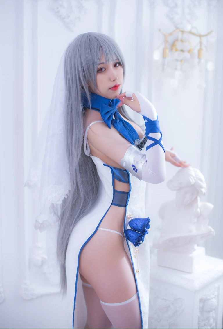一北亦北《路易九世礼服》主题写真：12张全套美图