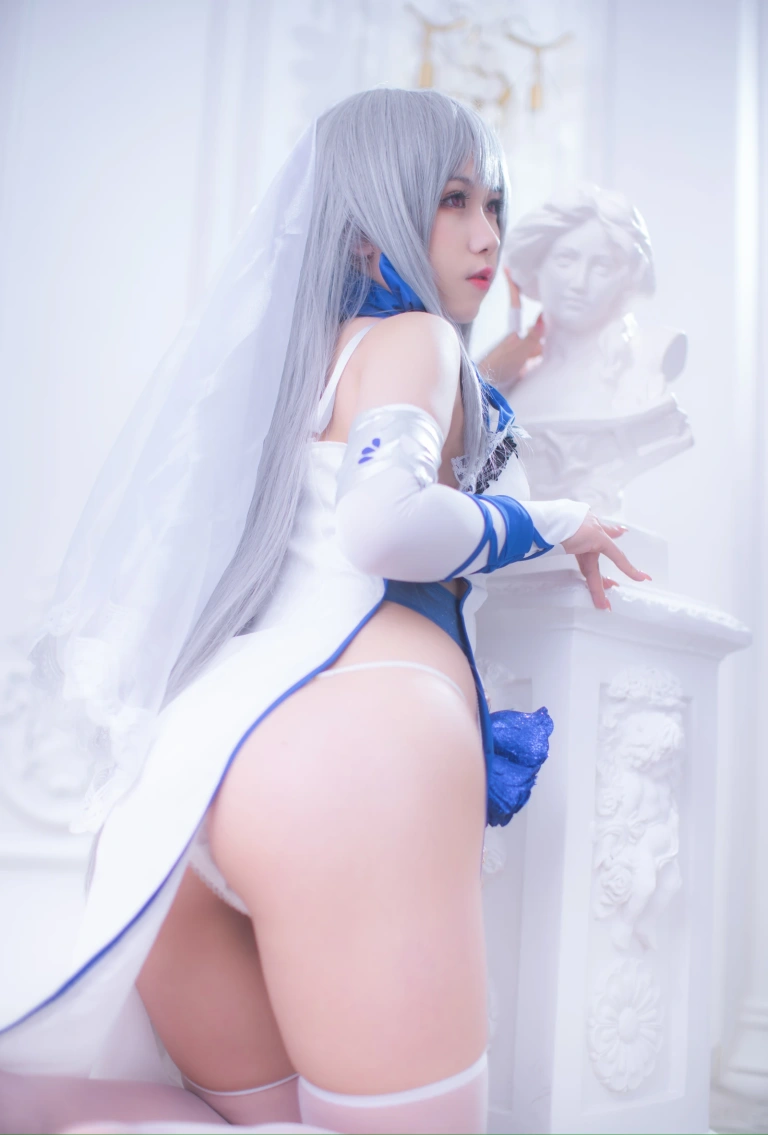 一北亦北《路易九世礼服》主题写真：12张全套美图